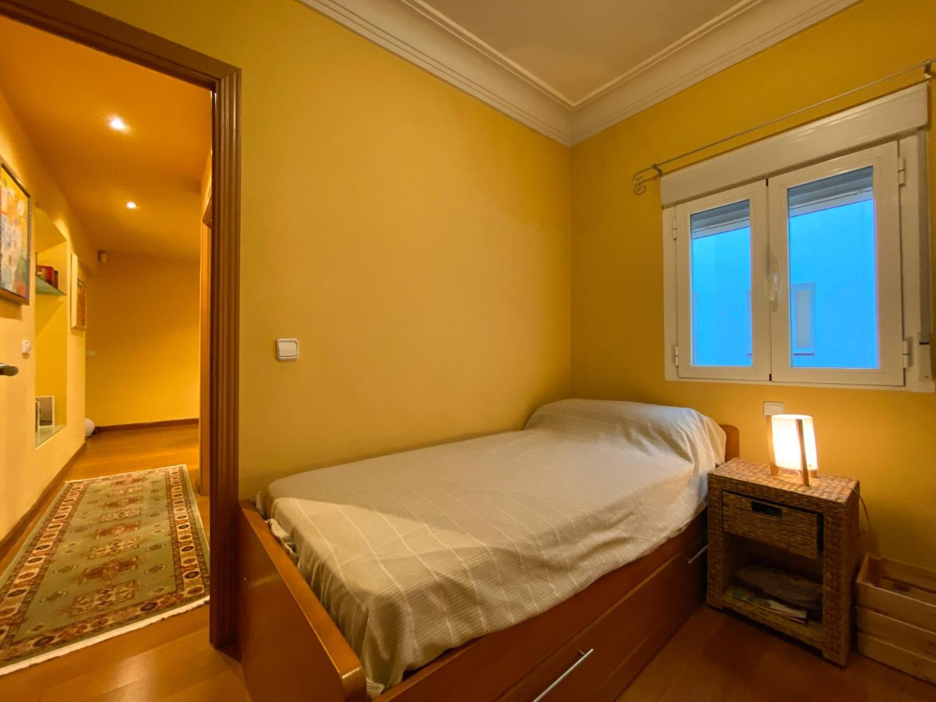 Appartement Cozy Flat In Central With Garage Madrid